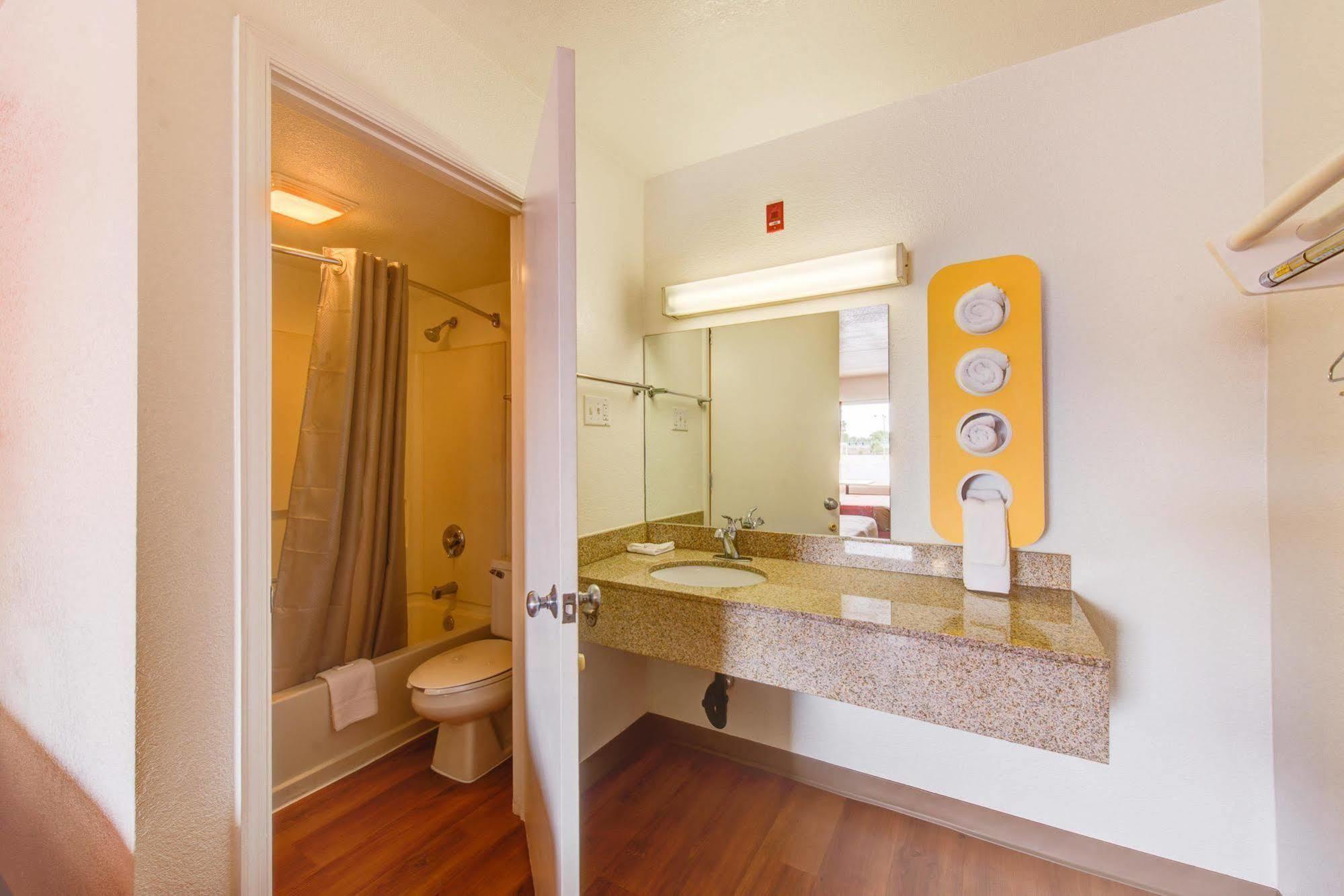 Motel 6-Norfolk, Va المظهر الخارجي الصورة